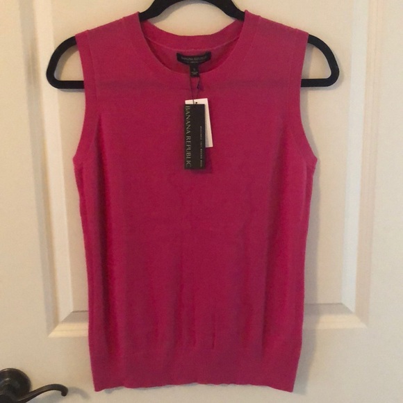 Banana Republic Tops - Banana Republic 100% Merino wool top